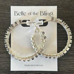 🖤swarovski hoop earrings with black crystals 💎